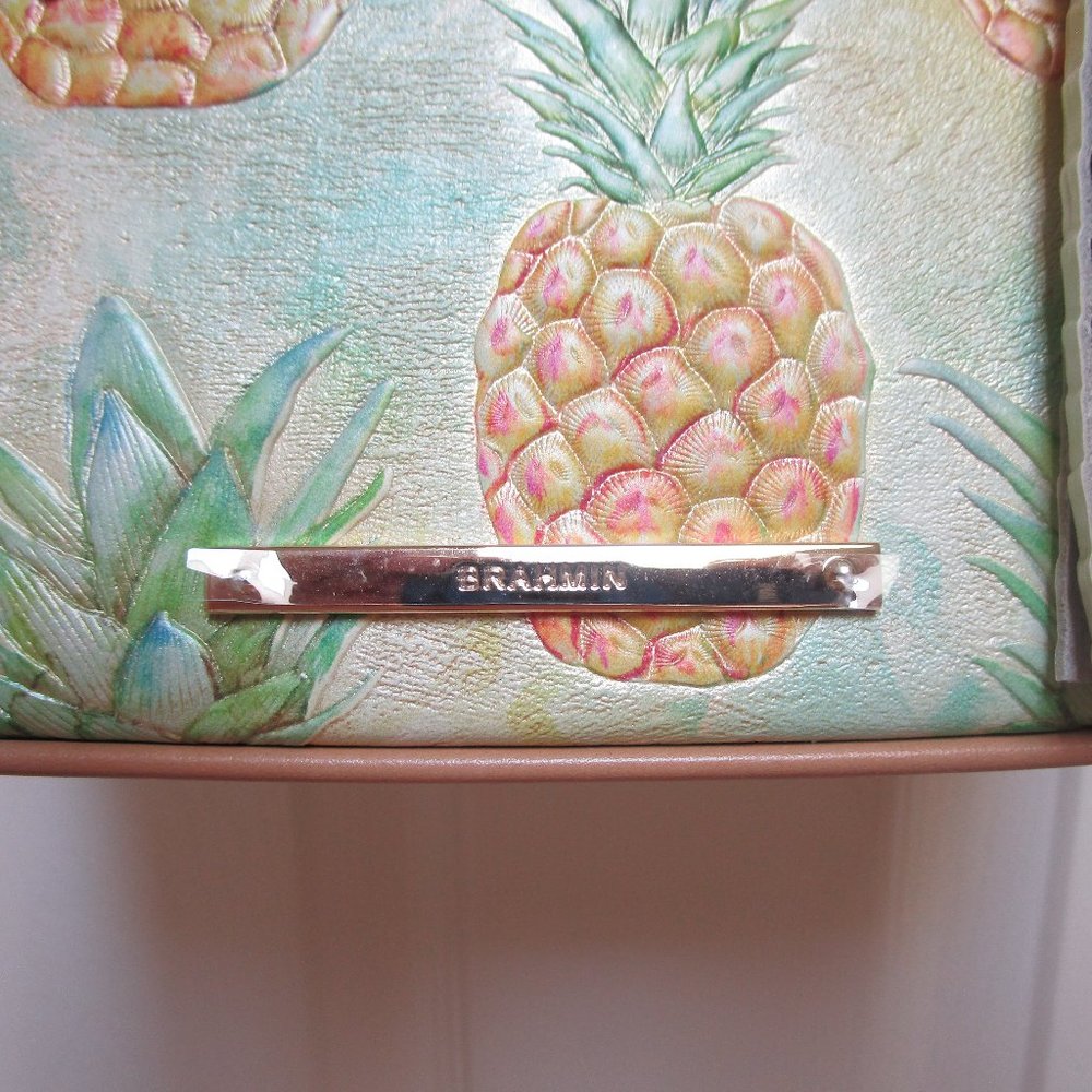 Handbag - Picture 2 of 3